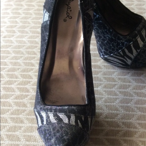 QUPID STILETTO PLATFORM HEELS SIZE 9 SEXY - Picture 4 of 8